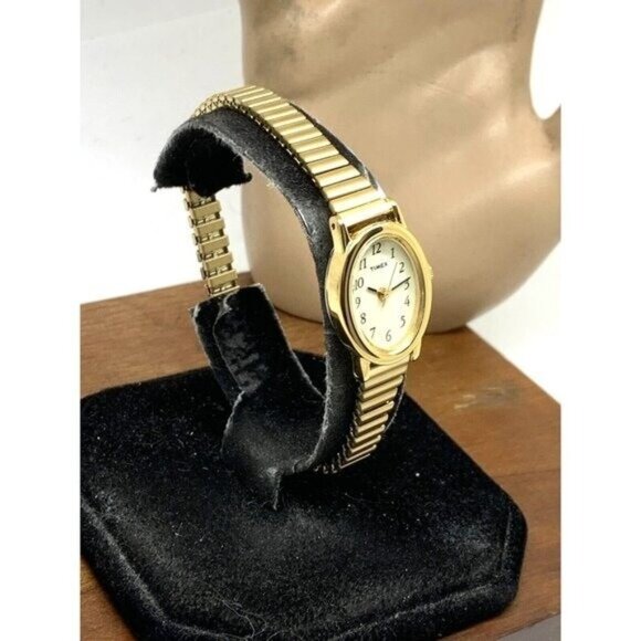 Timex Women's Watch T21872 Cavatina Oval Petite 18mm Quartz Gold Expansion Band - Picture 13 of 13